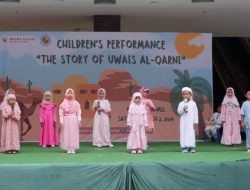 Mempersembahkan Kisah Inspiratif Uwais Al-Qarni, Children's Performance : Smart Auladi Preschool Cirebon 9 Mempersembahkan Kisah Inspiratif Uwais Al-Qarni, Children’s Performance : Smart Auladi Preschool Cirebon