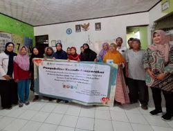 Kegiatan Pengabdian Masyarakat Dosen Keperawatan Poltekkes Kemenkes Tasikmalaya dengan Tema “Ajarkan Senam Kaki Guna Cegah Komplikasi Diabetes Mellitus” 12 Kegiatan Pengabdian Masyarakat Dosen Keperawatan Poltekkes Kemenkes Tasikmalaya dengan Tema “Ajarkan Senam Kaki Guna Cegah Komplikasi Diabetes Mellitus”