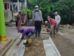 Demi Kenyamanan Warga, Jalan Lingkungan di Gagasari Dirigit Beton 3 Demi Kenyamanan Warga, Jalan Lingkungan di Gagasari Dirigit Beton