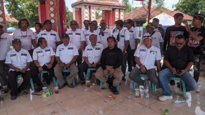 Peserta Aksi Kecewa dengan Respon Bupati Saat Menghadiri Aksi Protes Jalan Rusak 10 IMG 20250508 WA0010