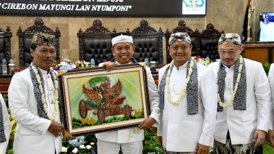 Gubernur Dedi Mulyadi Dorong Penataan Jalur Pedestrian di Cirebon untuk Tingkatkan Daya Tarik Wisata 8 CIREBON