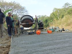 Ust Ujang Bangun Jalan Mandiri untuk Petani, Dorong Ketahanan Pangan dari Desa Sinarrancang