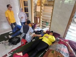 Golkar Cirebon Peringati HUT ke-61 dengan Bakti Sosial dan Pasar Murah