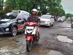 Jalan Kanci–Sindanglaut Rusak Parah, Warga Desak Pemerintah Segera Bertindak