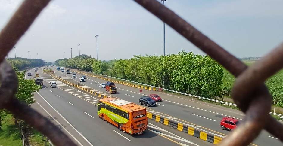 Jelang Mudik Lebaran 2026, Arus Kendaraan di Tol Kanci–Pejagan Diprediksi Meningkat 1 20260316 140439