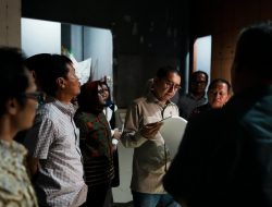 Kunjungan Menbud ke Keraton Kasepuhan dan Rencana Transformasi Gedung Kesenian Nyi Mas Rarasantang Jadi Taman Budaya