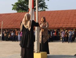 SMP Negeri 2 Pangenan Gelar Upacara Khidmat Peringati Hari Kartini, Seluruh Petugas dari Guru Perempuan